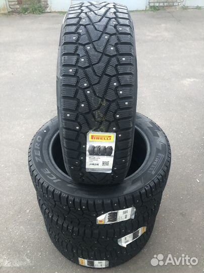 Pirelli Ice Zero 2 235/55 R20
