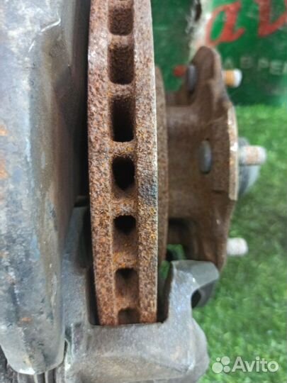 Ступица передняя правая Nissan Homy KEE24 VG30E