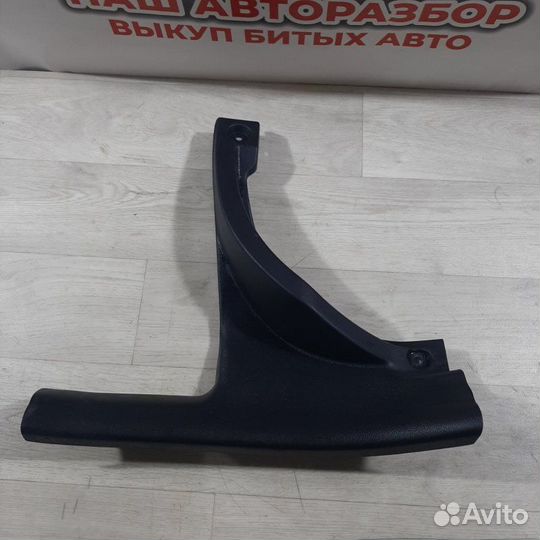 Накладка на порог салона задняя левая Kia Rio 3