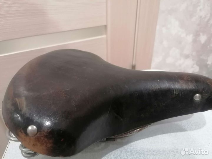 Седло для велосипеда кожаное СССР