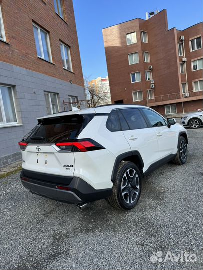 Toyota RAV4 2.0 CVT, 2021, 37 000 км
