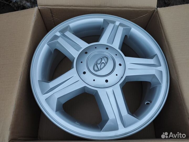 Оригинальные новые литые диски R16 Hyundai Coupe