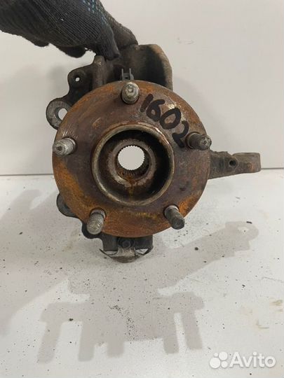 Кулак поворотный передний левый Ford Focus 2