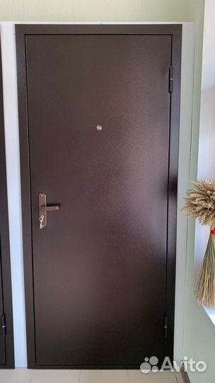 Дверь входная металлическая