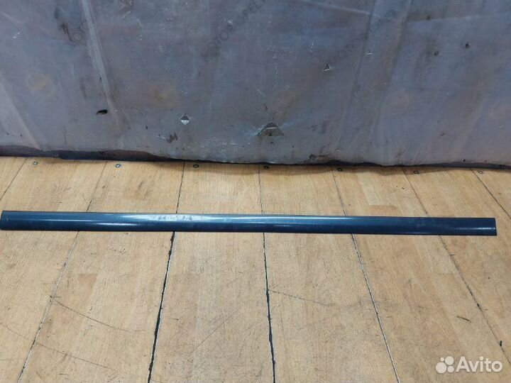 Молдинг на дверь передний правый Opel Vectra C