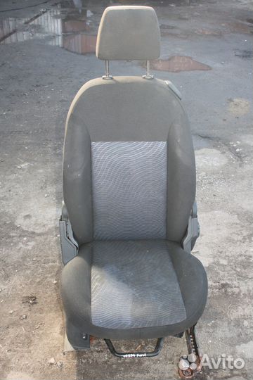 Сиденье салонное правое Ford Fusion 2002-2012