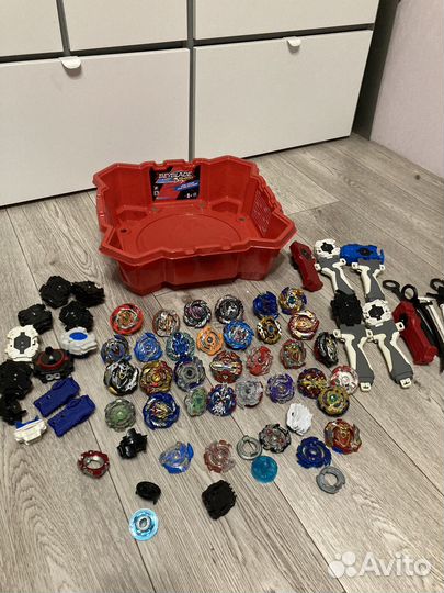 Beyblade арена, волчки набор