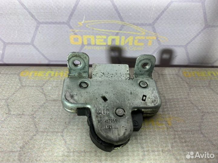 Замок крышки багажника Opel Vectra B
