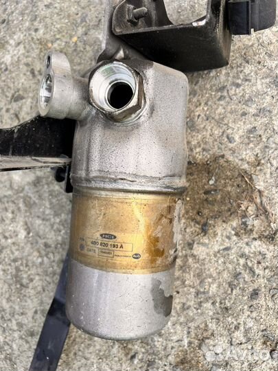 Audi allroad C5 крепление осушителя кондиционера