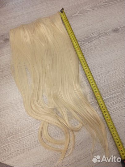 Волосы на заколках