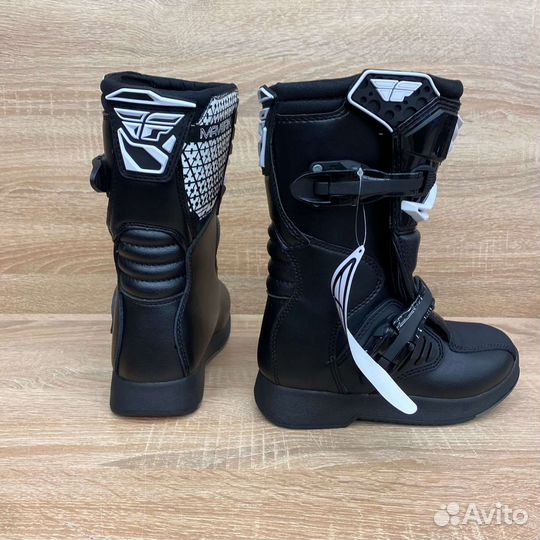 Мотоботы детские Fly Racing