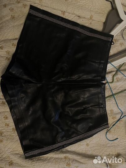 Кожаные шорты