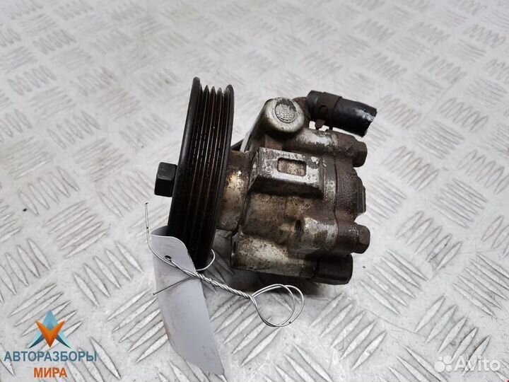 Насос гидроусилителя руля Hyundai Terracan рест