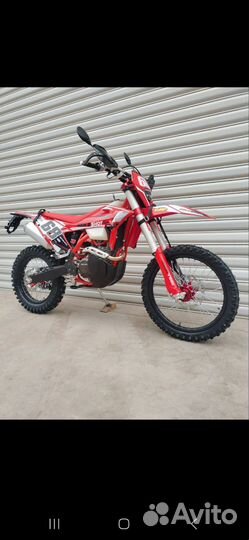 Мотоцикл Regulmoto Holes Holeshot Red Edition
