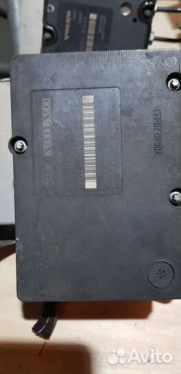 Блок ABS volvo s60, v70, xc70, s80