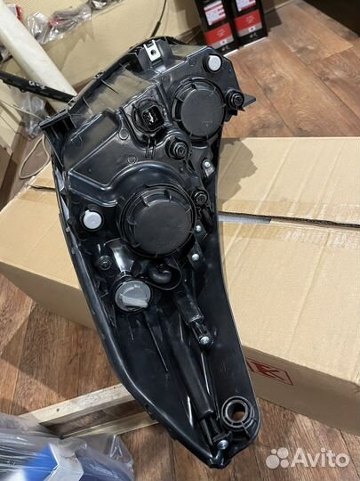 Фара правая Hyundai IX35