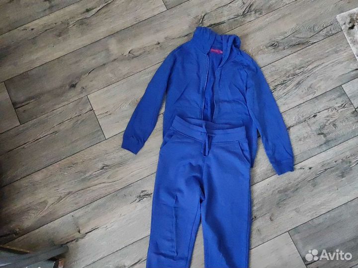 Комплект вещей на девочку