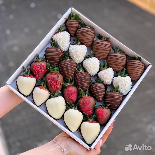 Подарочный набор, банан и клубника в шоколаде