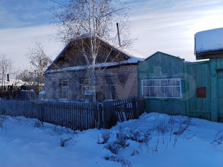 Дом 53 м² на участке 14 сот.