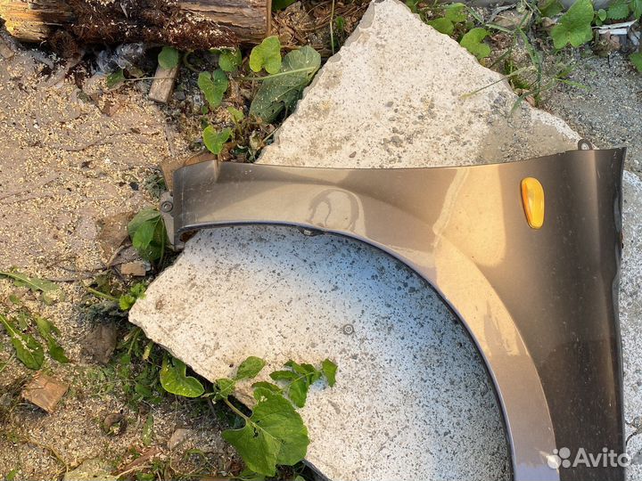 Крыло правое лада гранта 17г лифтбек