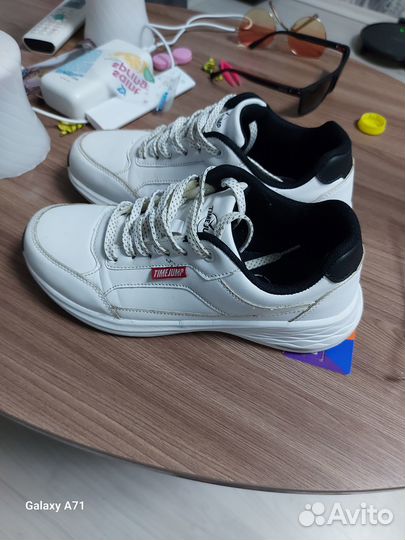 Кроссовки для мальчика