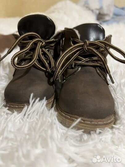 Шапка 46-48 Crockid, шарф, ботиночки 26р-р