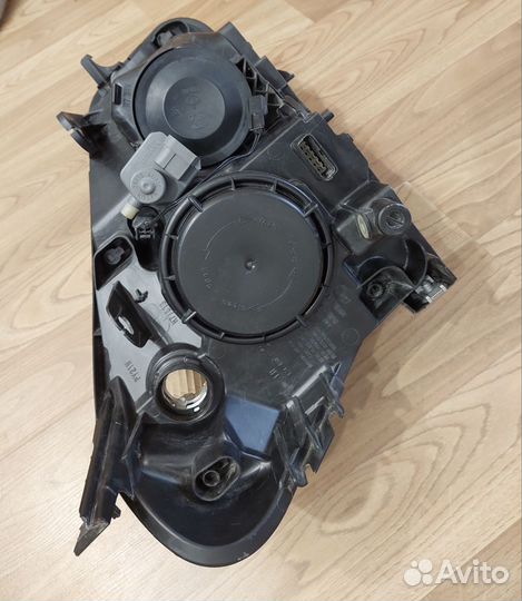 Фара левая Nissan Qashqai J10