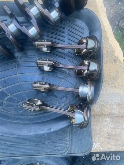 Поршень с шатуном Passat B6 BVY