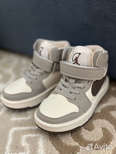 Кроссовки nike air jordan детские