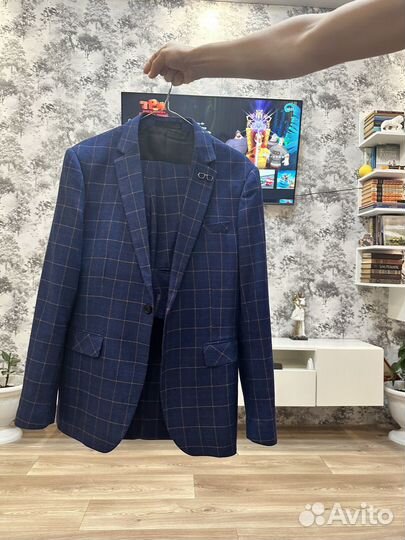 Костюм мужской