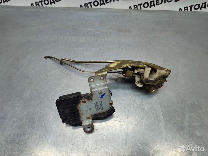 Замок двери Mitsubishi Libero CD5W 1998 г.в