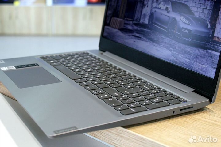 Мощный Lenovo intel 10Th/ 8GB/ SSD/ FullHD