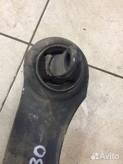 Рычаг подвески продольный задний правый Hyundai