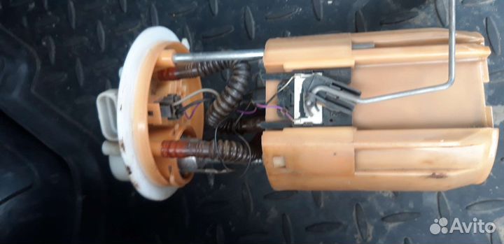 Модуль с бензанасосом