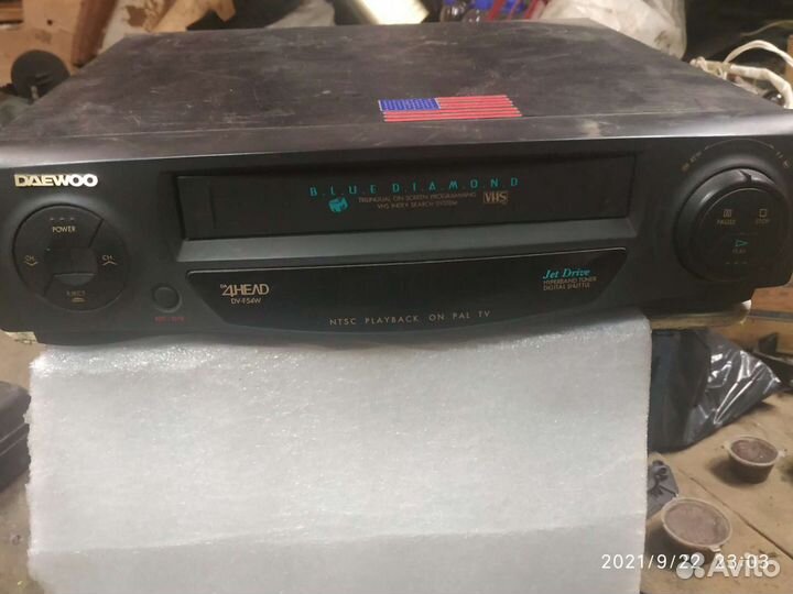 Видеомагнитофон