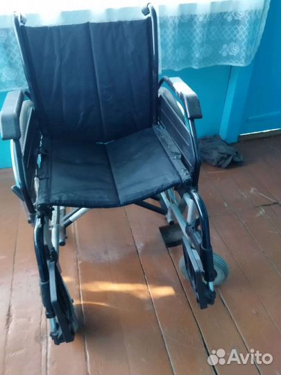 Коляска инвалидная