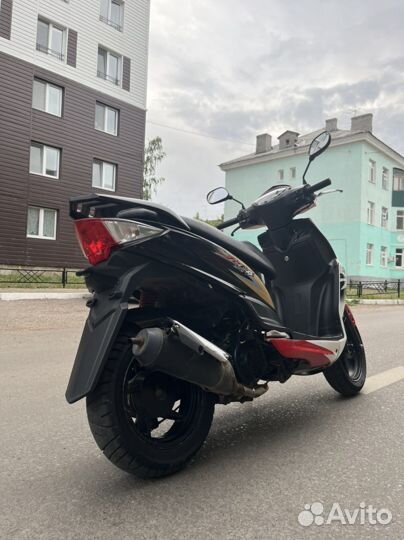 Sym jet 4