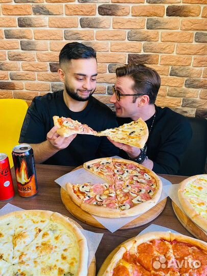 Кафе с точкой доставки пиццы и суши 