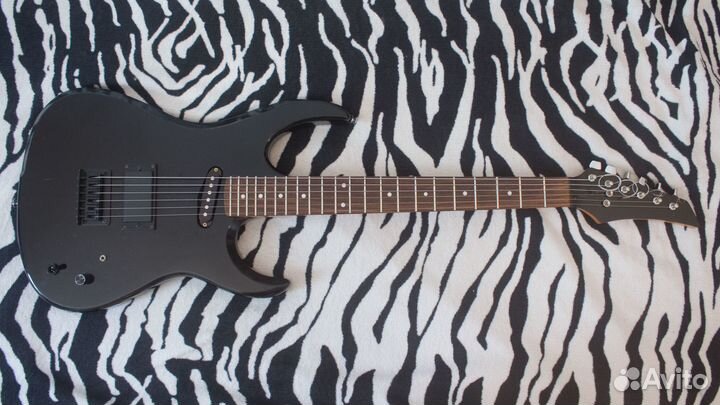 Электрогитара Superstrat