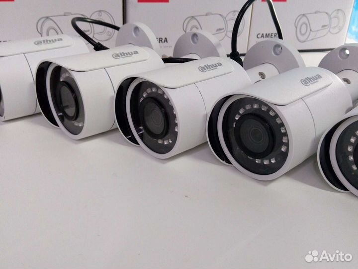 7 камер видеонаблюдения Dahua