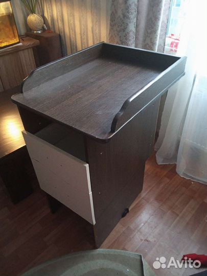 Пеленальный столик