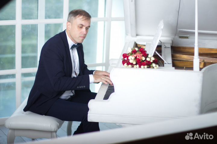 Ведущий тамада на свадьбу, юбилей-новогодний вечер