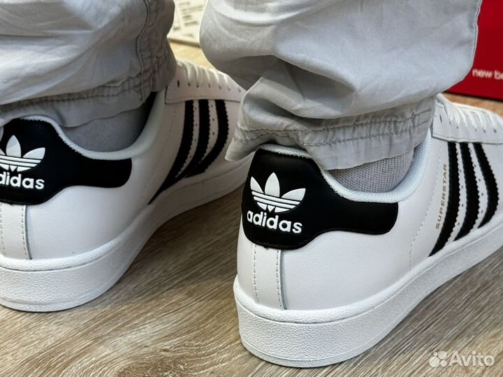 Кроссовки adidas superstar