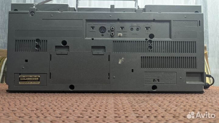 Кассетная магнитола Hitachi