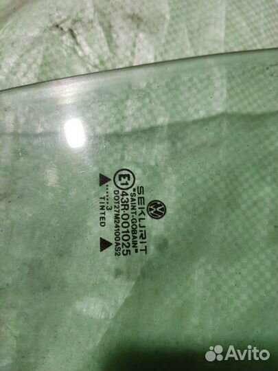 Стекло переднее правое Volkswagen Passat B3 седан