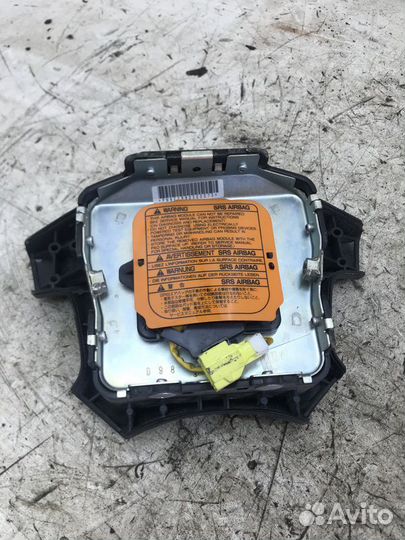 Подушка безопасности в рулевое колесо Nissan Cube