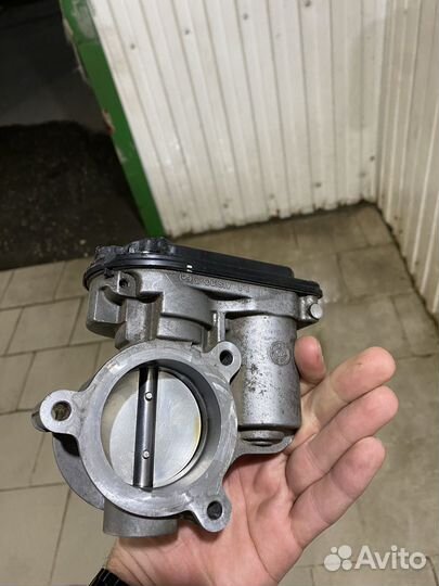 Дроссельная заслонка Приора