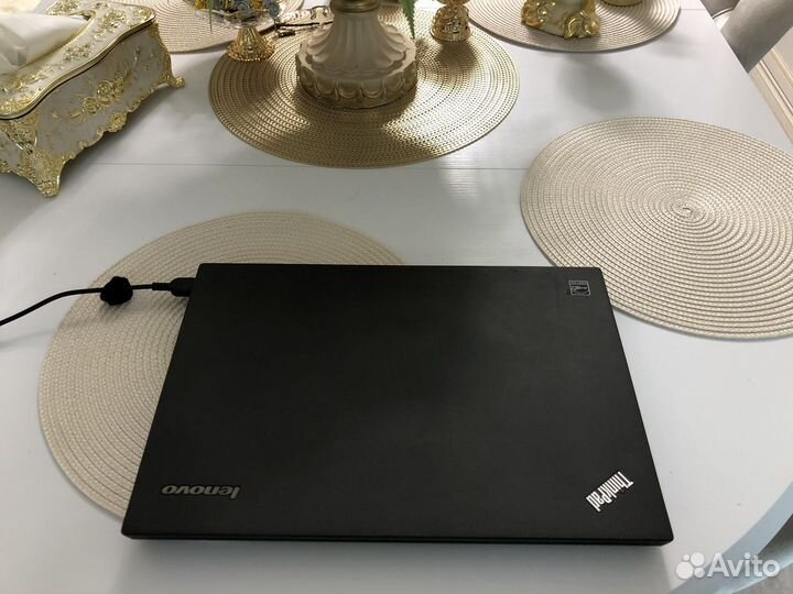 Lenovo thinkpad t450 core i5/16gb/256 SSD