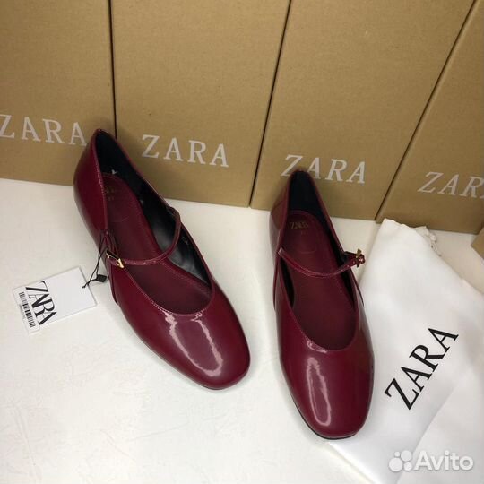 Сандали балетки zara