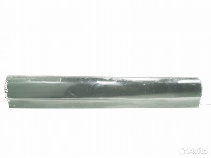 Молдинг двери передней левой Land Rover Discovery